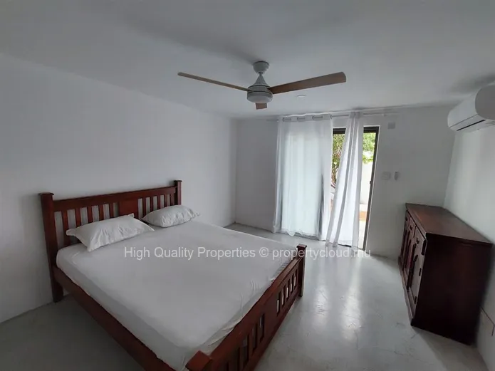  Magnificent new waterfront villa in Trou aux Biches