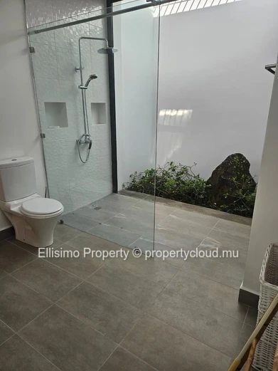 For rent, an exceptional villa