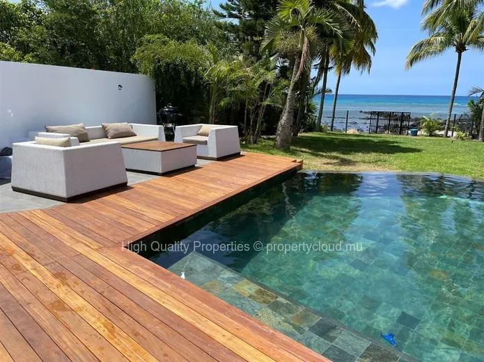  Magnificent new waterfront villa in Trou aux Biches