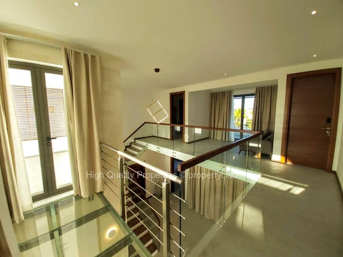 Villa for rent in Grand Bay 