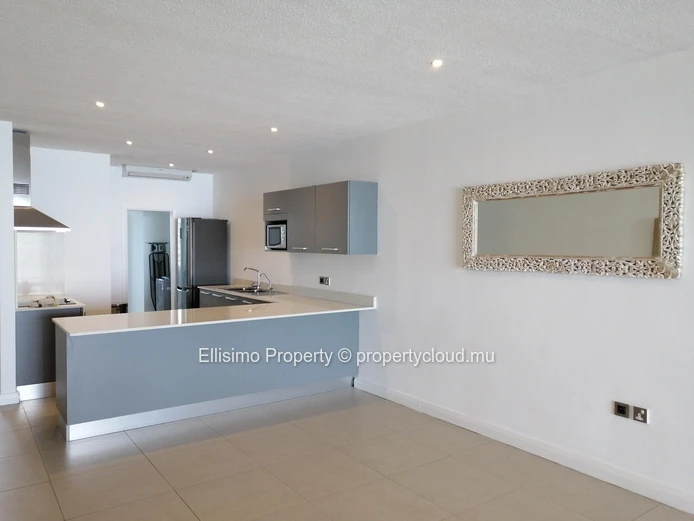 Penthouse 3 Ensuite Bedrooms Beach Front