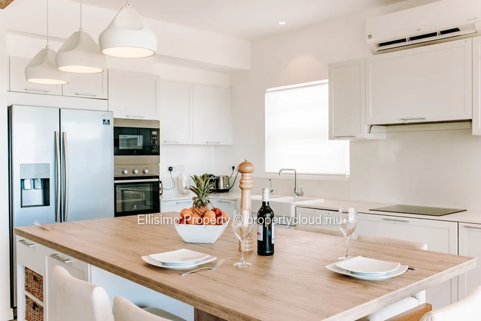 St Antoine – Penthouse Vue Mer | 4 Chambres (1 en Suite) – Dernier Étage | Disponible à partir de mi-février 2026 – L...