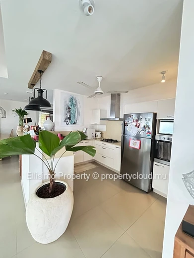 À Vendre – Villa Élégante à Bois Chandelle, Mon Choisy   