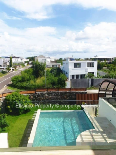 Individual Villa for Rent in Mont Choisy