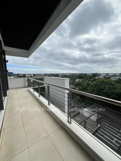 Unfurnished Beautiful Office space for rent 