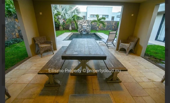For Rent – Elegant 3-Bedroom Villa in Royal Park, Balaclava