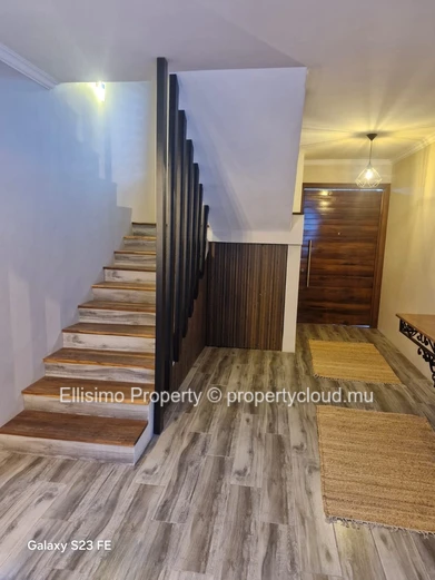 For Sale – 4-Bedroom Villa with Pool and Garden