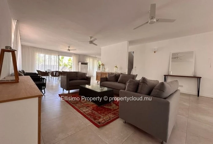 For Rent – Modern 3-Bedroom Villa with Private Pool in Calodyne 