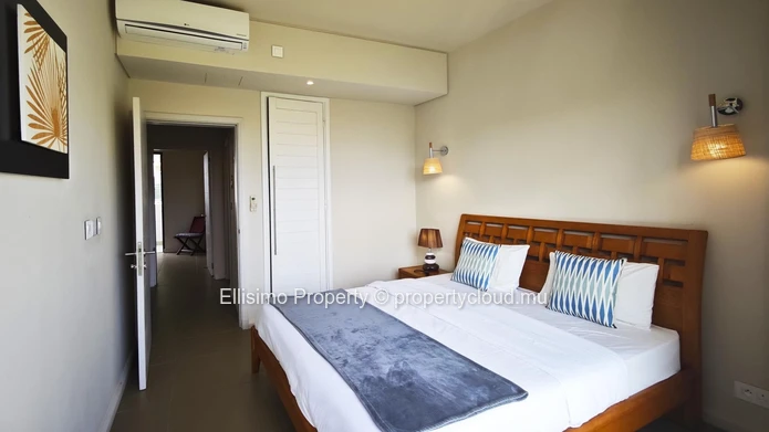 Charming Townhouse in Azuri