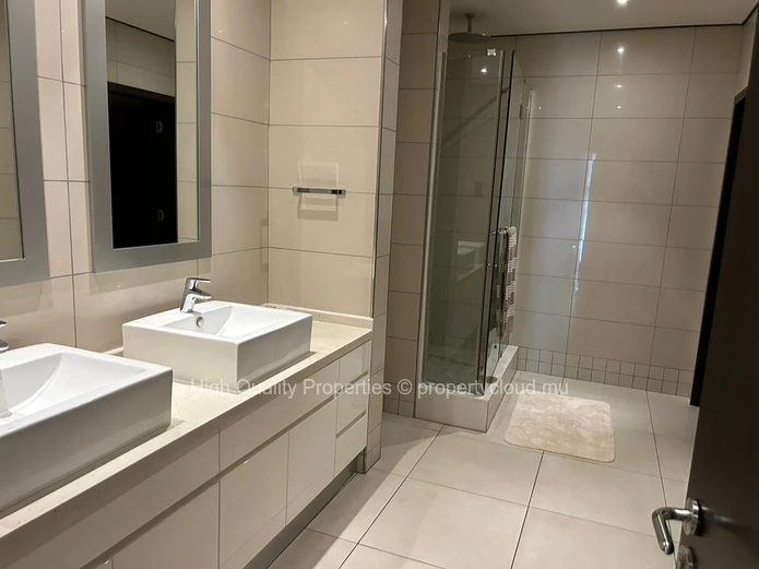 Apartment for sale in Grand Bay La Croisette 