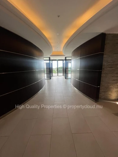 Unfurnished Beautiful Office space for rent 