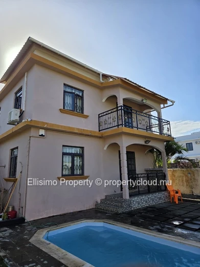 For Sale – 4-Bedroom House with Pool, CCTV & Alarm | Goodlands (Bypass Area)