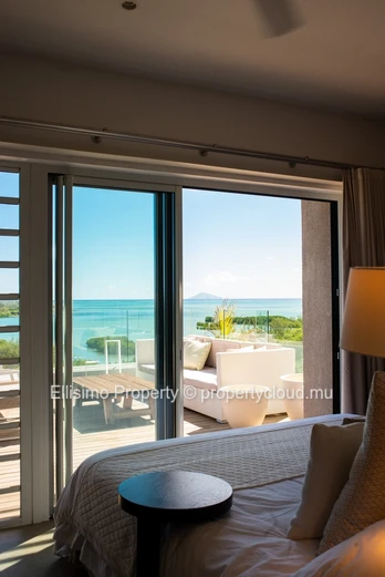 St Antoine – Penthouse Vue Mer | 4 Chambres (1 en Suite) – Dernier Étage | Disponible à partir de mi-février 2026 – L...