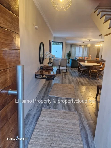 For Sale – 4-Bedroom Villa with Pool and Garden