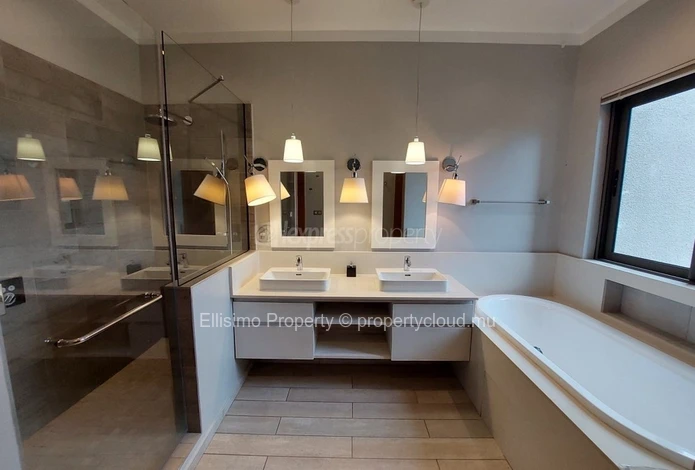 Penthouse Balaclava