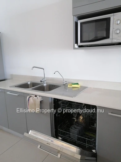 Penthouse 3 Ensuite Bedrooms Beach Front