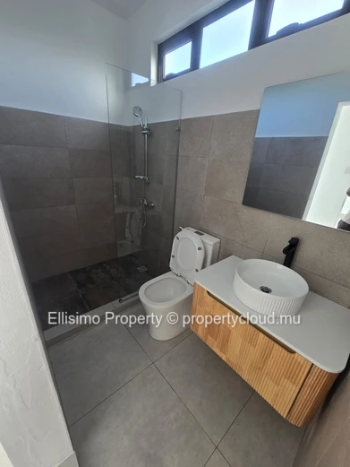 ?? À Vendre – Villa Contemporaine avec Piscine à Proximité de Grand Baie