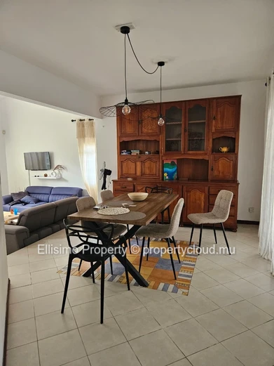 For Rent – Spacious Family Villa with Large Garden and Pool