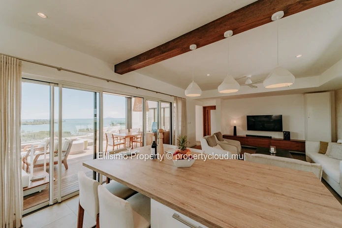 St Antoine – Penthouse Vue Mer | 4 Chambres (1 en Suite) – Dernier Étage | Disponible à partir de mi-février 2026 – L...