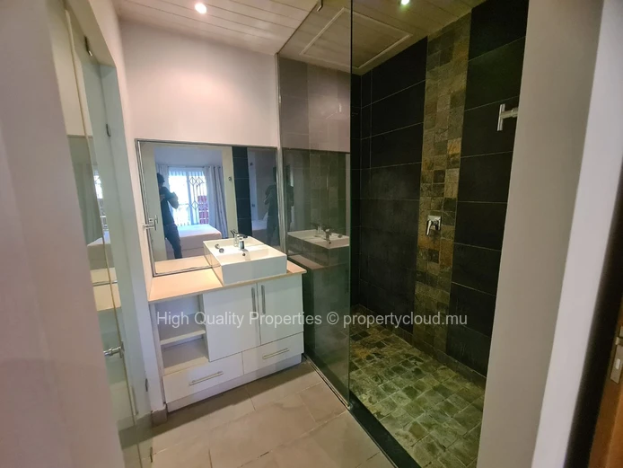 Apartment for rent in Bain Boeuf 