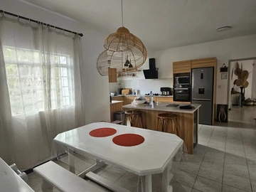 4 Bedroom Villa
